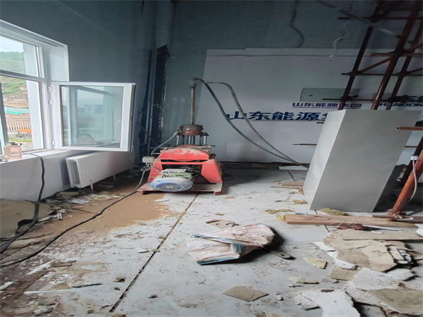 彭阳地基基础下沉墙体裂缝加固注浆顶升施工